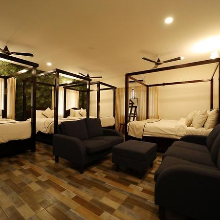 Brown Town Resort & Spa ハイデラバード エクステリア 写真