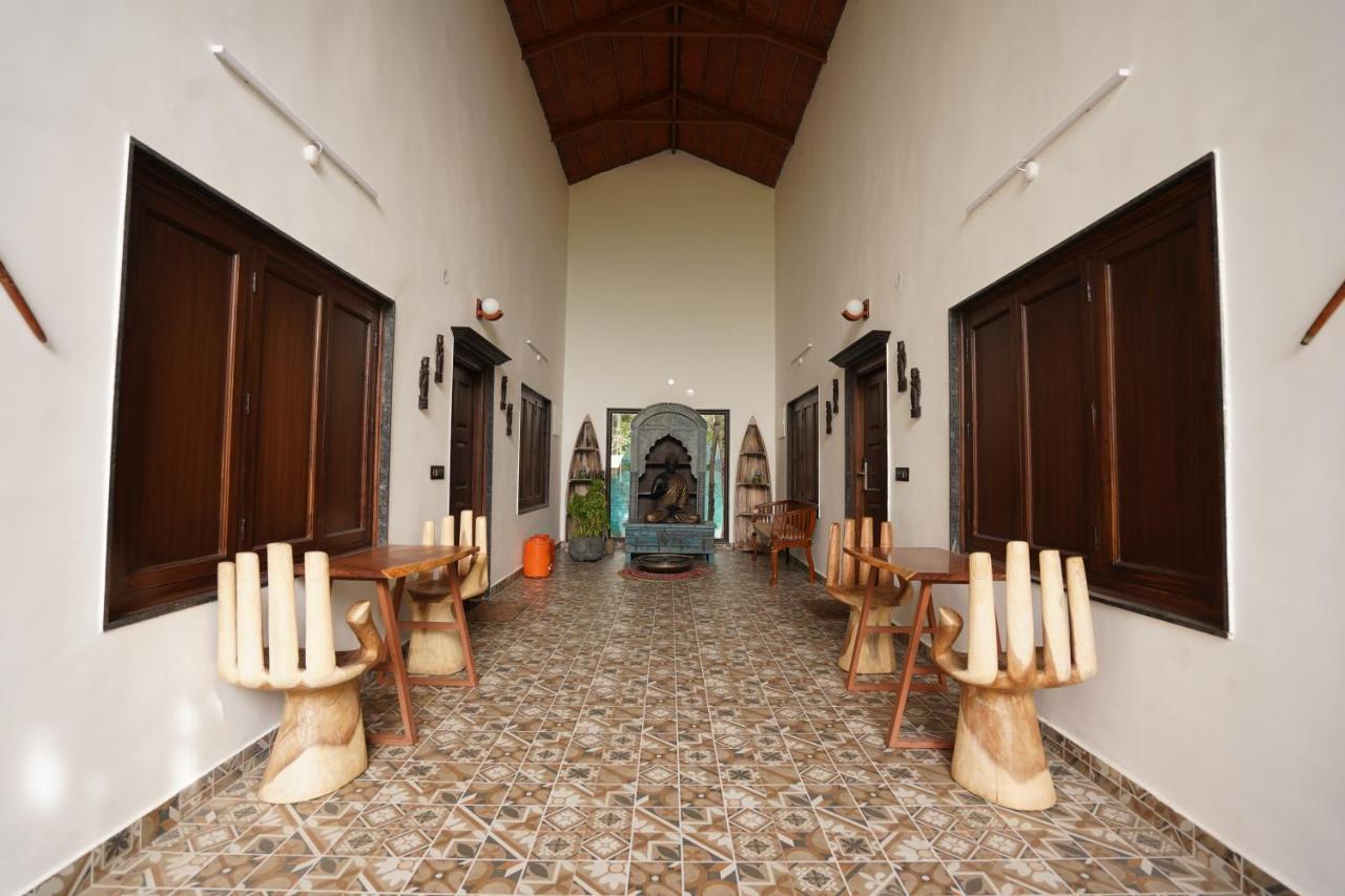 Brown Town Resort & Spa ハイデラバード エクステリア 写真