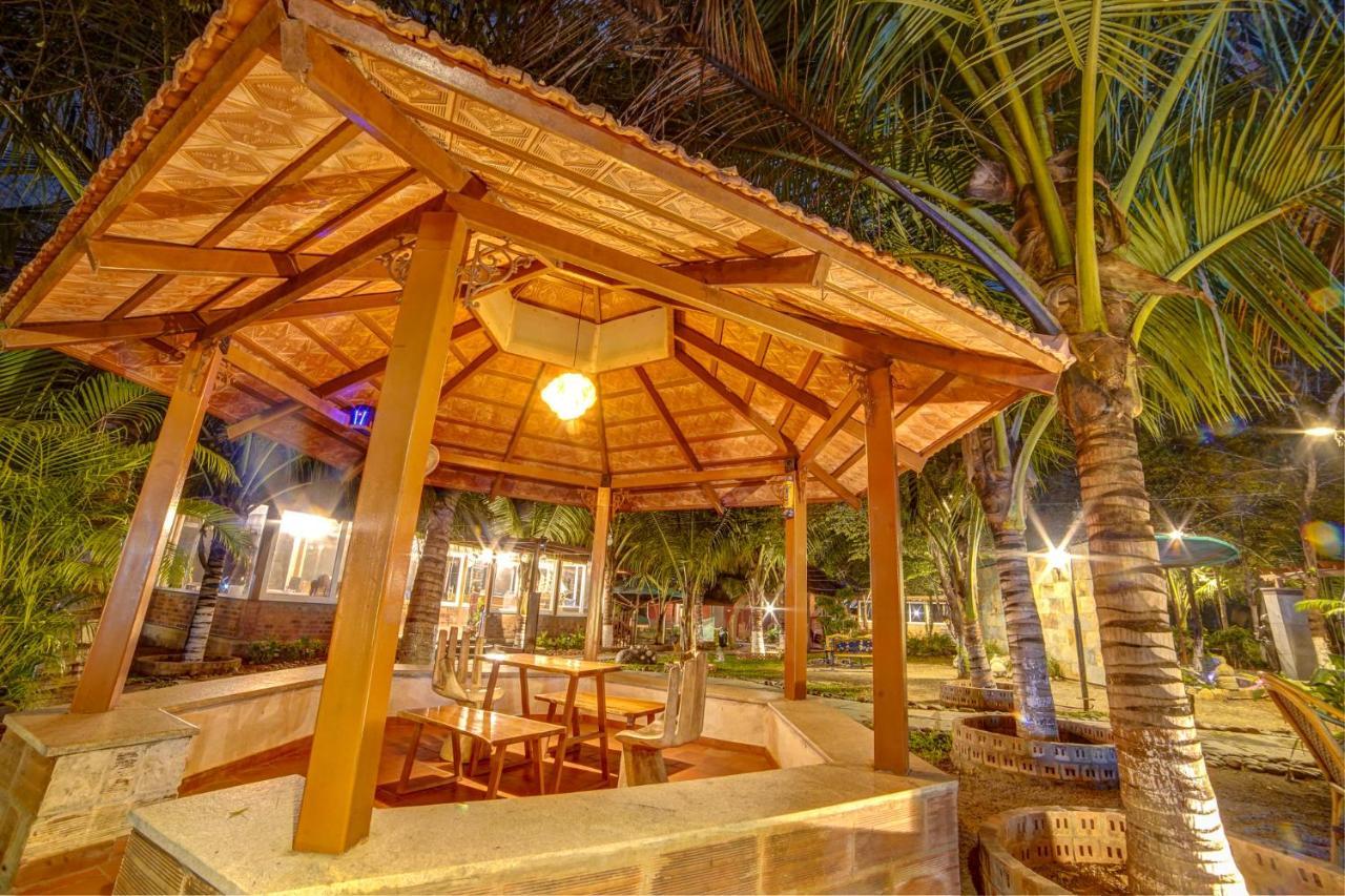 Brown Town Resort & Spa ハイデラバード エクステリア 写真